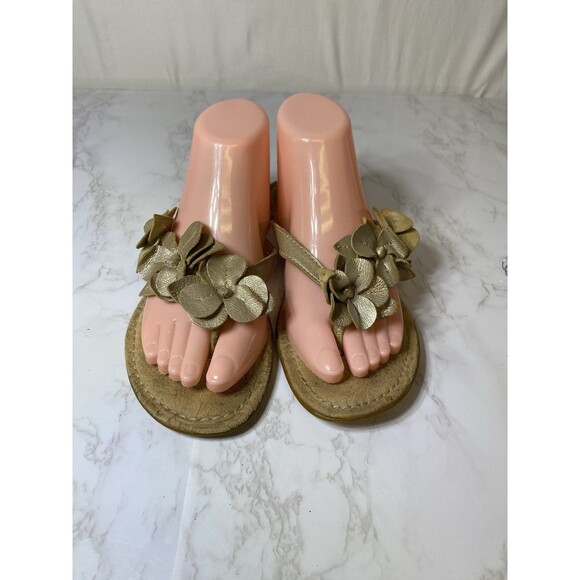 B.O.C. Born Women's Thong Sandals 7 Metallic Gold Flower Flip Flop Slide Flat - Picture 7 of 7